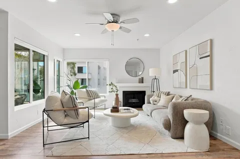 5645 Friars #384