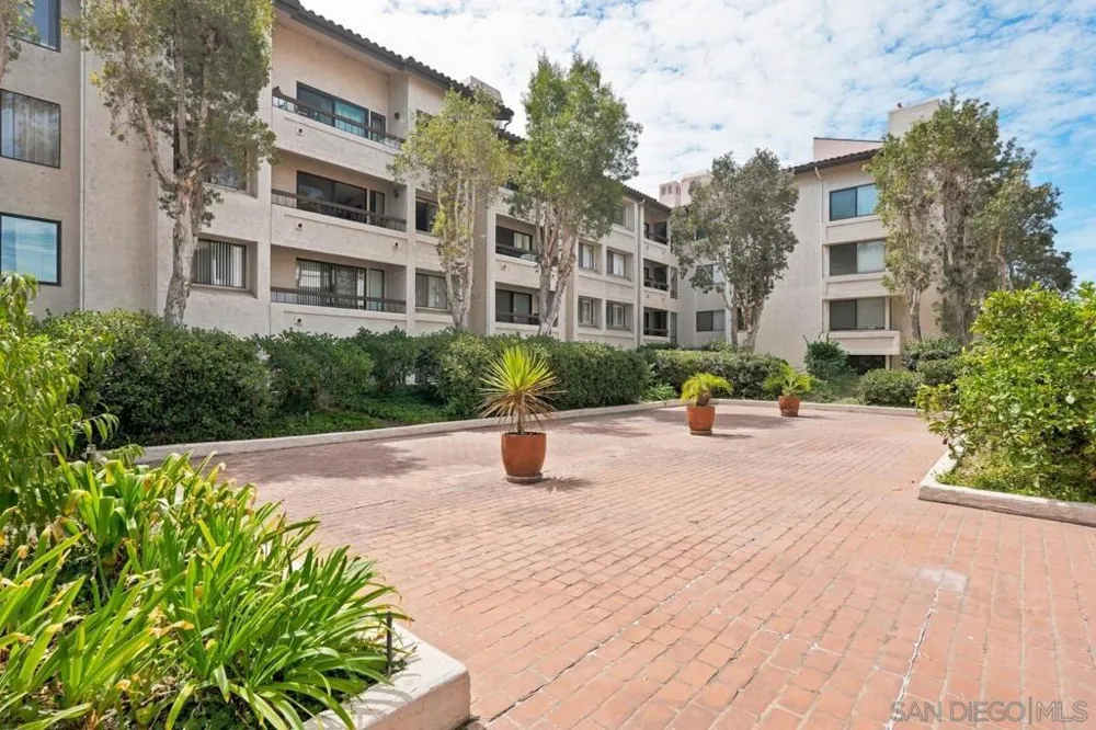 5645 Friars #384 San Diego, CA 92110