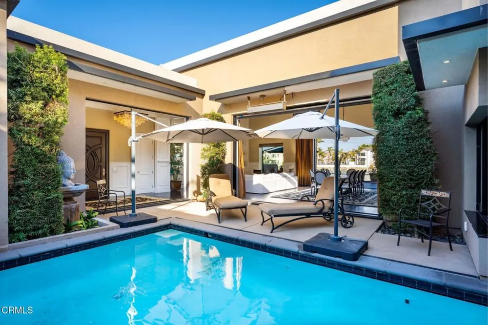 4490 Eastbourne Bay Oxnard, CA 93035