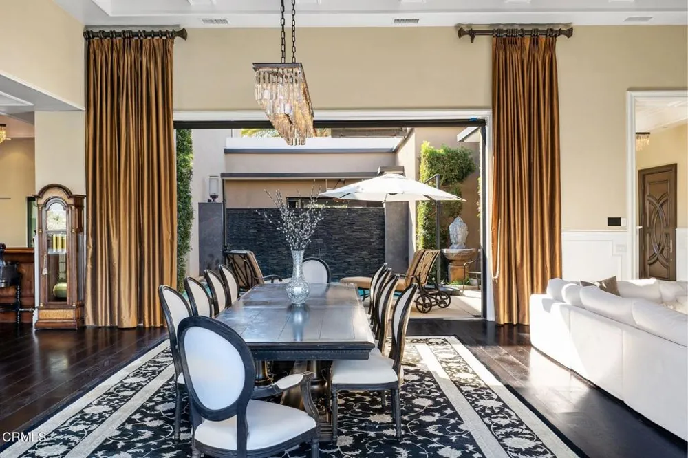 4490 Eastbourne Bay Oxnard, CA 93035