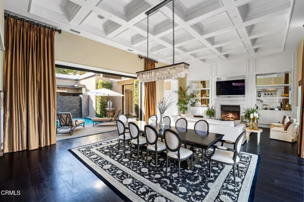 4490 Eastbourne Bay Oxnard, CA 93035