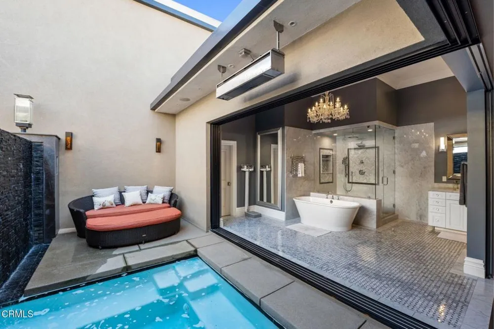 4490 Eastbourne Bay Oxnard, CA 93035