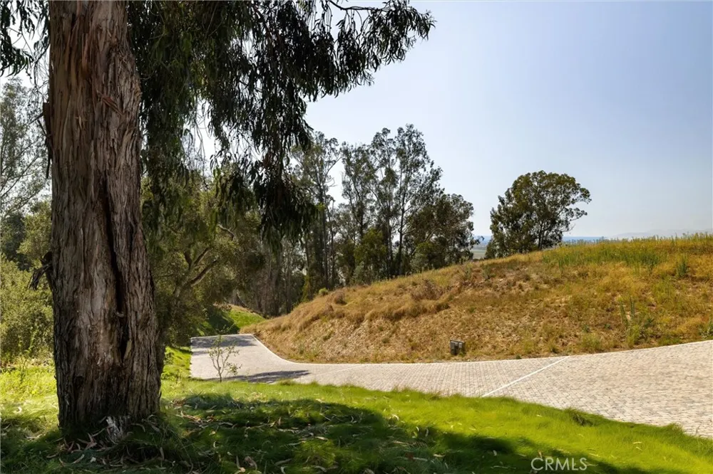 2 Castle Bluff Road Arroyo Grande, CA 93420