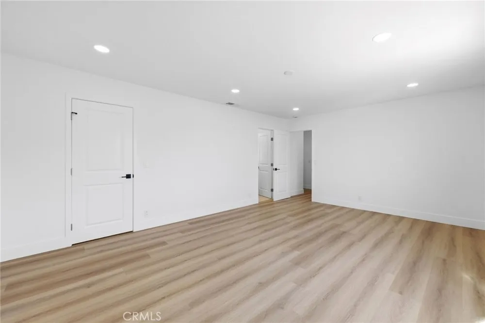 4529 Pepperwood Avenue Long Beach, CA 90808