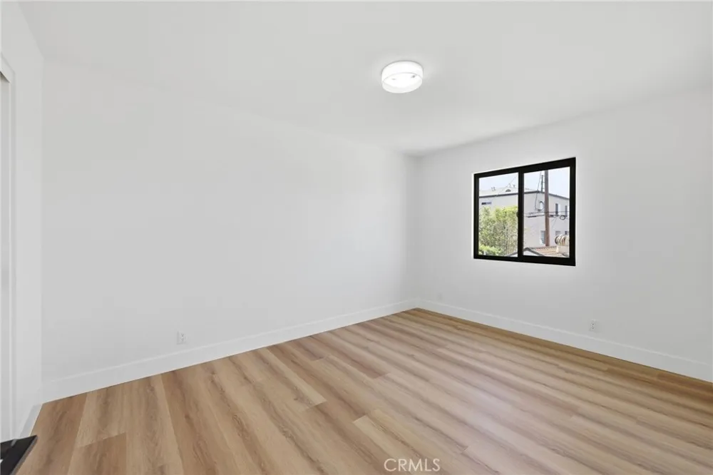 4529 Pepperwood Avenue Long Beach, CA 90808