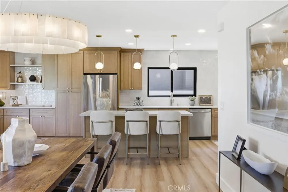 4529 Pepperwood Avenue Long Beach, CA 90808
