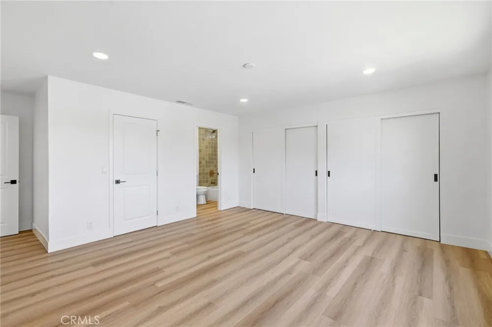 4529 Pepperwood Avenue Long Beach, CA 90808