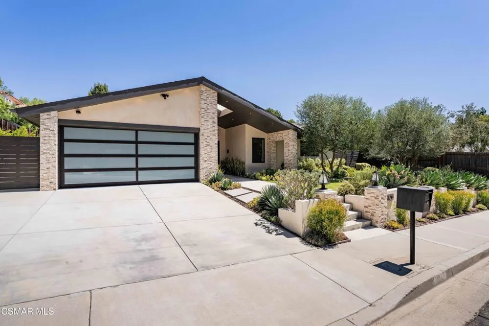 3214 Fermi Drive Topanga, CA 90290