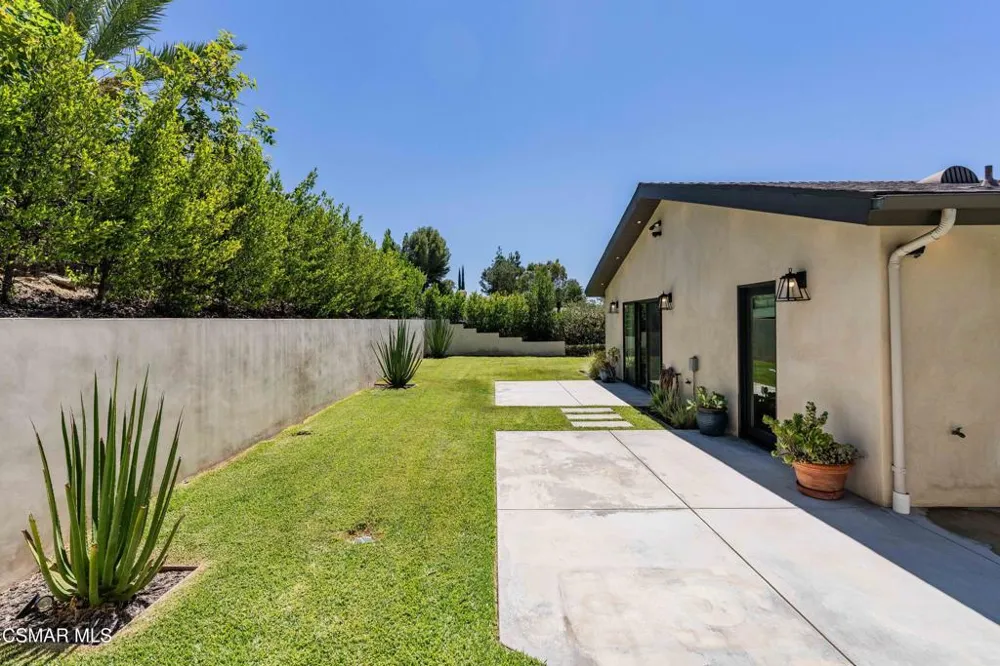 3214 Fermi Drive Topanga, CA 90290