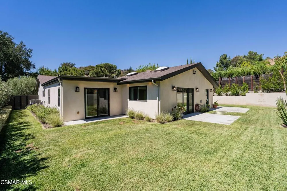 3214 Fermi Drive Topanga, CA 90290