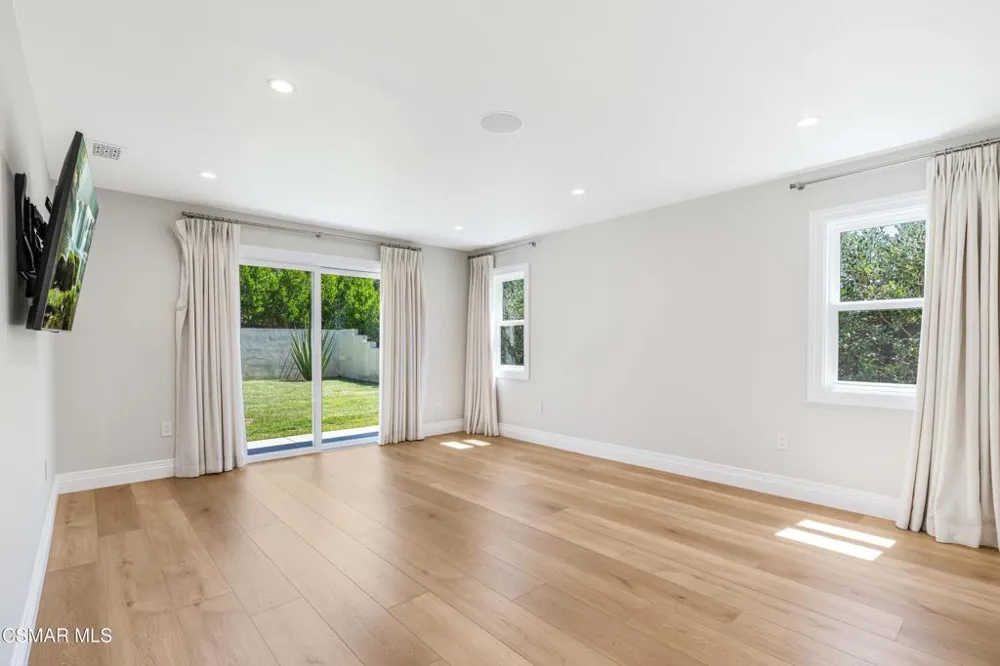 3214 Fermi Drive Topanga, CA 90290