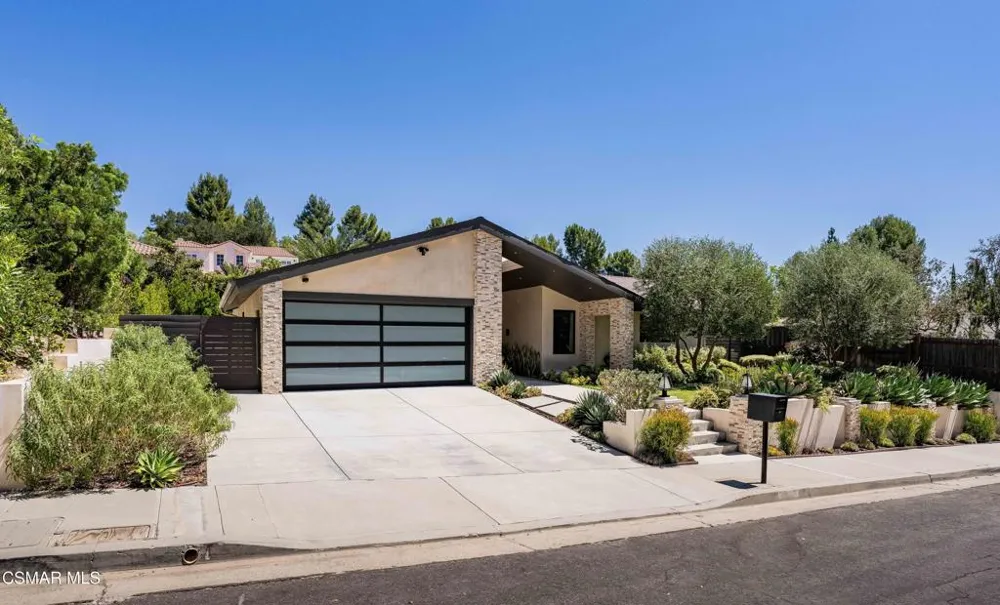 3214 Fermi Drive Topanga, CA 90290