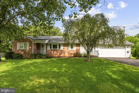 8216 GREENWICH ROAD