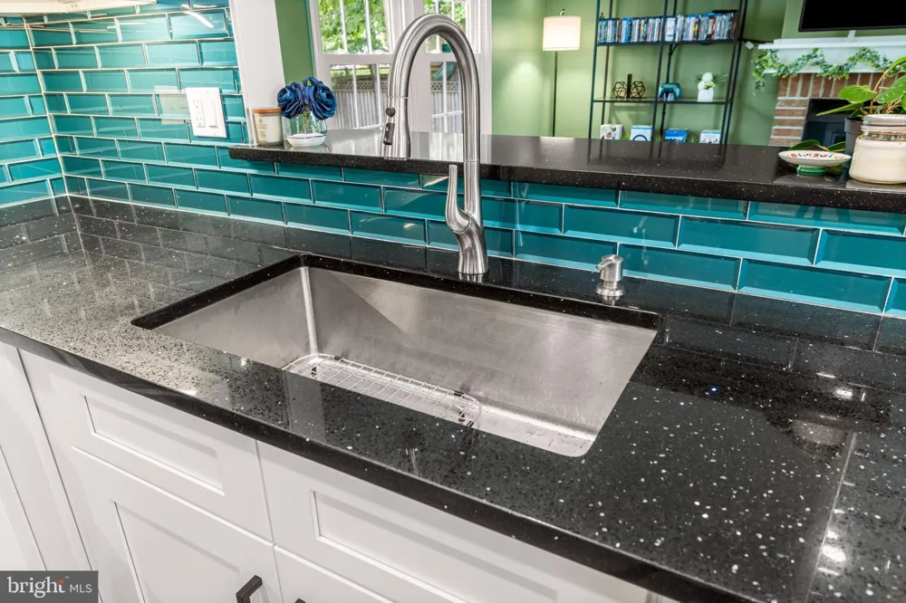 7122 UPPER MILLS CIRCLE Catonsville, MD 21228