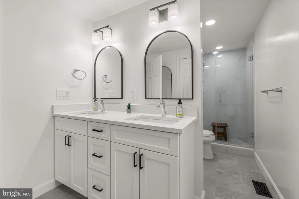7122 UPPER MILLS CIRCLE Catonsville, MD 21228