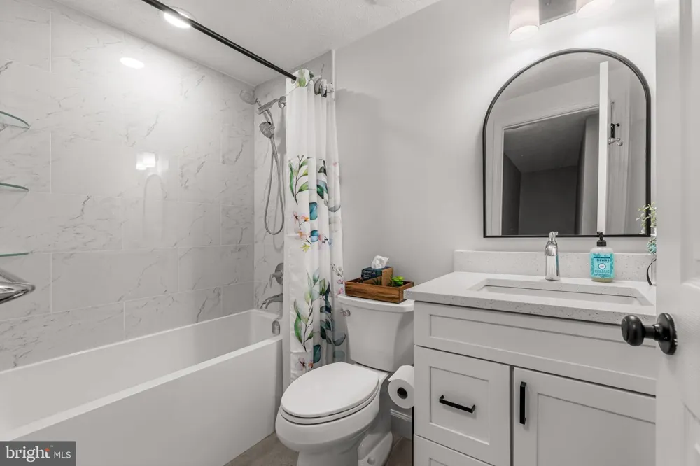 7122 UPPER MILLS CIRCLE Catonsville, MD 21228