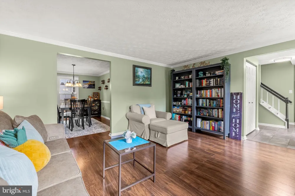 7122 UPPER MILLS CIRCLE Catonsville, MD 21228