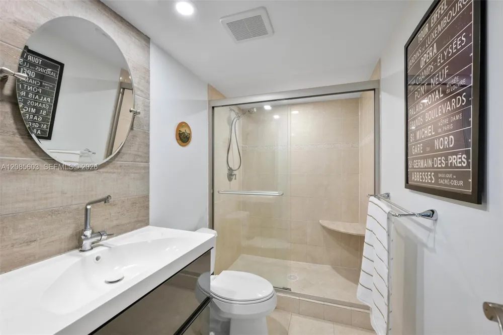 1000 Parkview Dr #220 Hallandale Beach, FL 33009