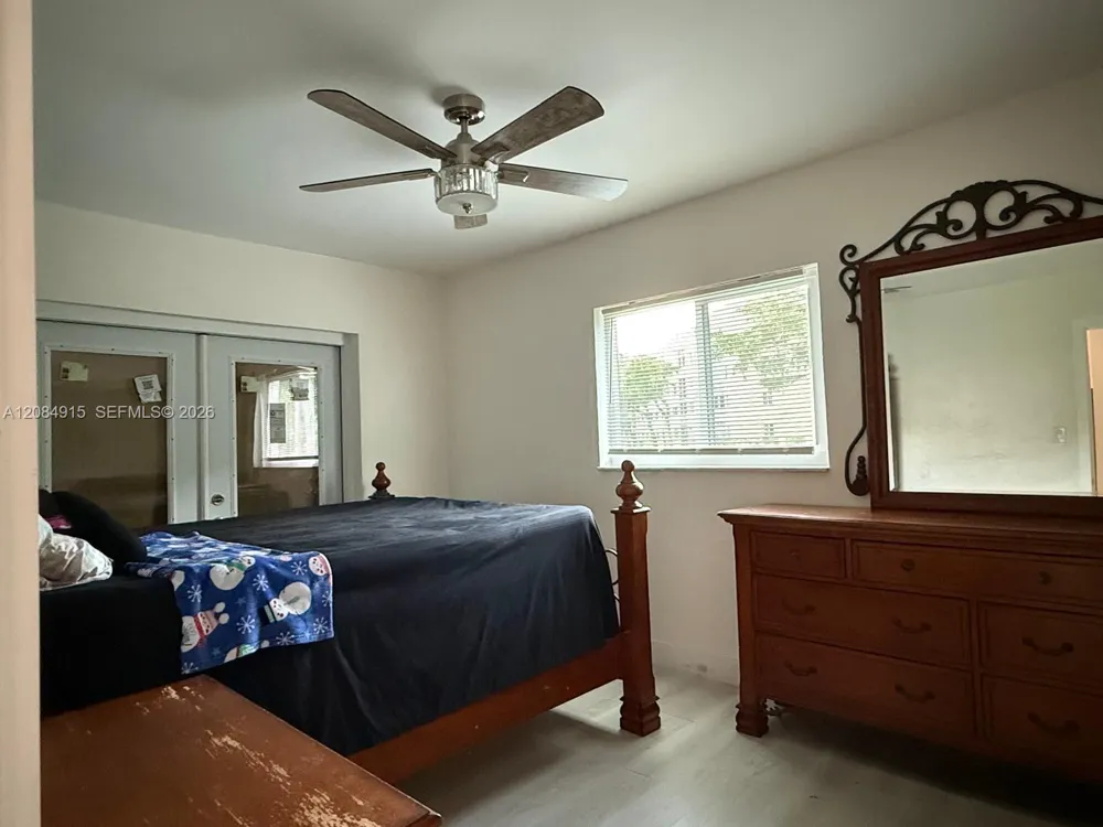 9606 NW 80th St Tamarac, FL 33321