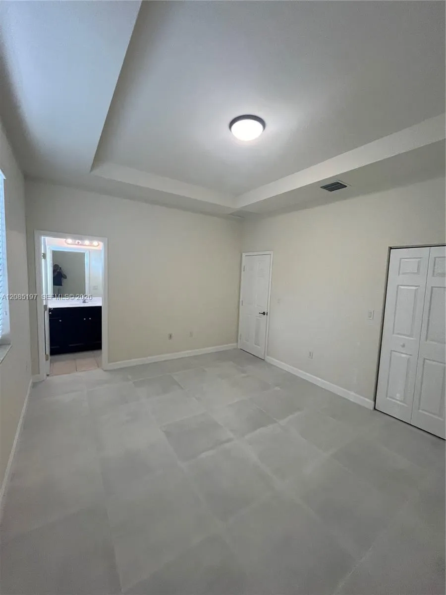 9373 W 33rd Way #9373 Hialeah, FL 33018
