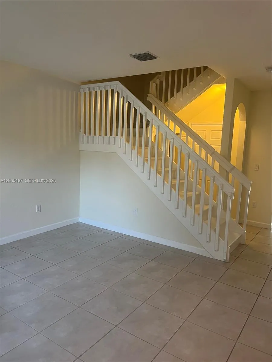 9373 W 33rd Way #9373 Hialeah, FL 33018