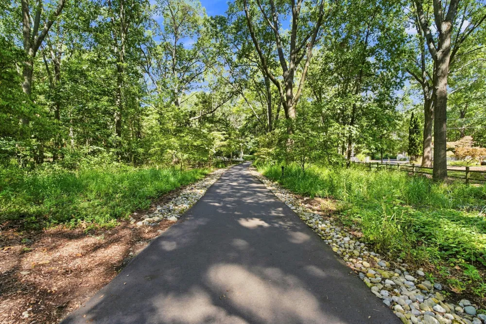 3029 Dunes Valley Path Stevensville, MI 49127