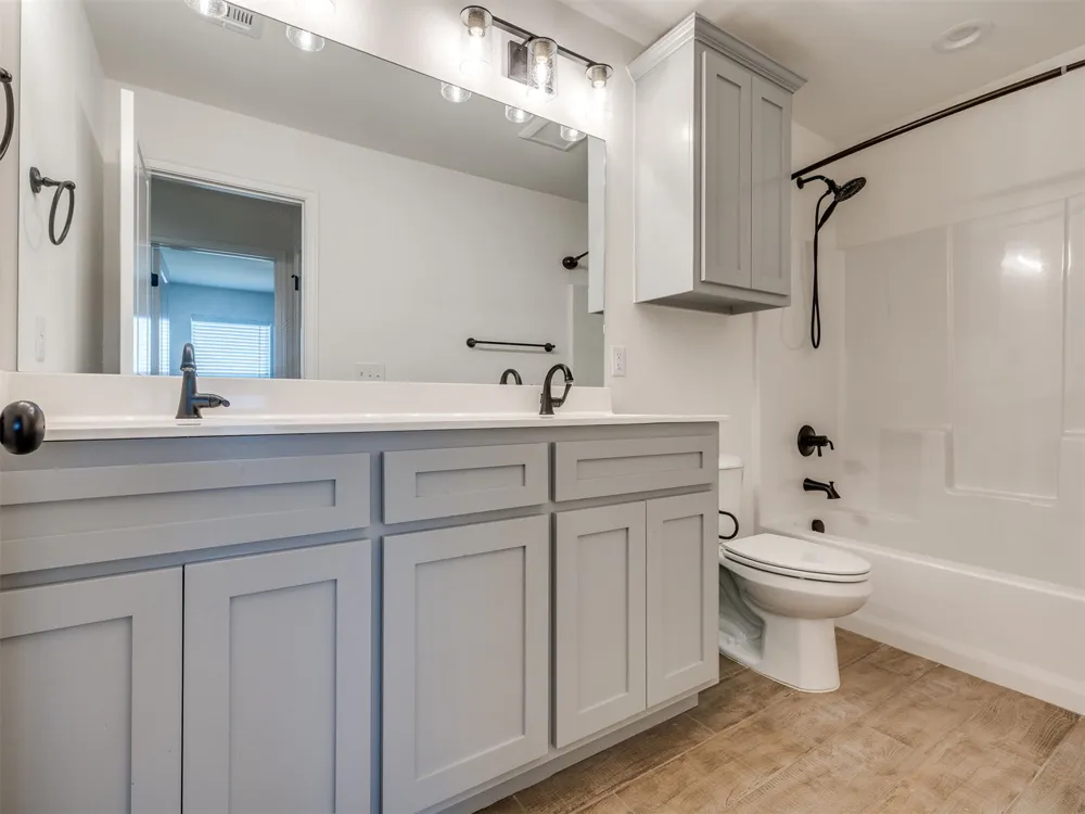 31185 E 65th Court S Broken Arrow, OK 74014