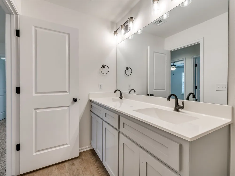 31185 E 65th Court S Broken Arrow, OK 74014