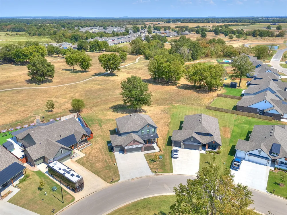 31185 E 65th Court S Broken Arrow, OK 74014