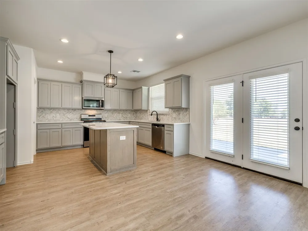 31185 E 65th Court S Broken Arrow, OK 74014