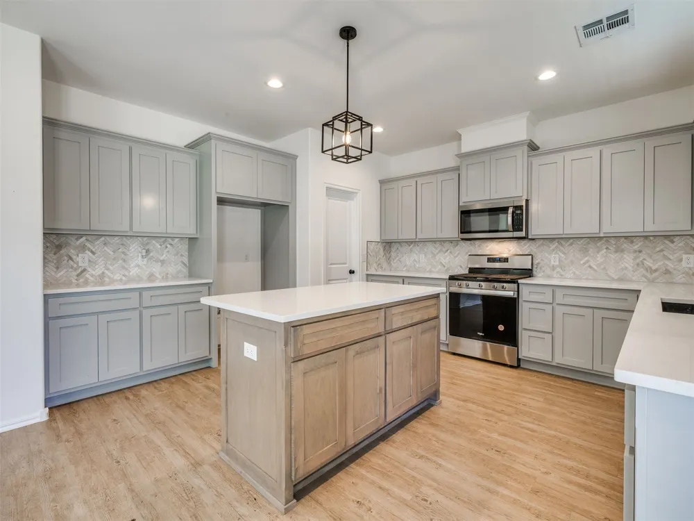 31185 E 65th Court S Broken Arrow, OK 74014
