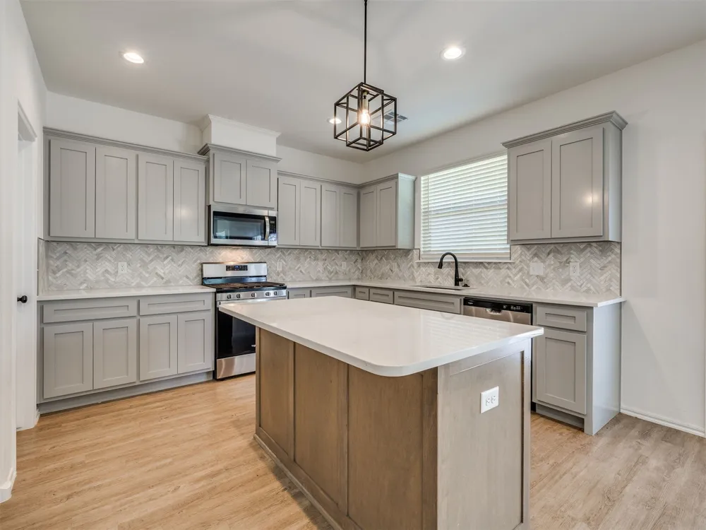 31185 E 65th Court S Broken Arrow, OK 74014