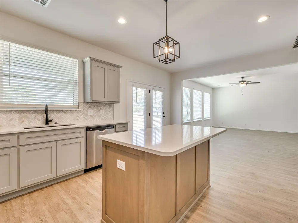 31185 E 65th Court S Broken Arrow, OK 74014