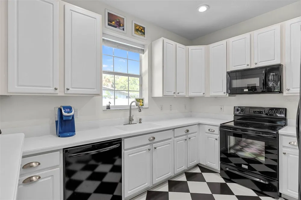 426 SCOTLAND ST Dunedin, FL 34698