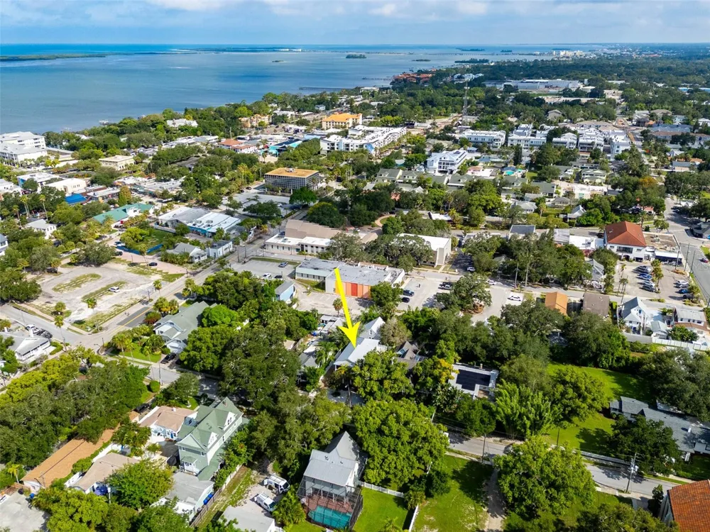 426 SCOTLAND ST Dunedin, FL 34698