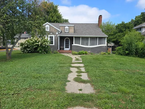 224 Woodland Avenue