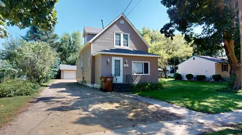 441 Center Avenue S