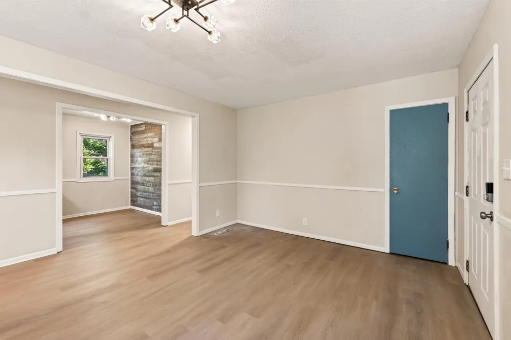 2057 Sherwood Avenue Saint Paul, MN 55119