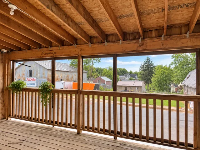 131 W Main Street Spring Grove, MN 55974