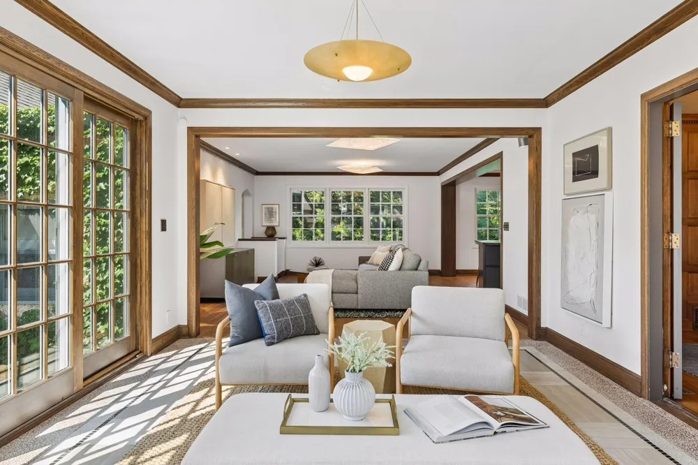 1930 Knox Avenue S Minneapolis, MN 55403