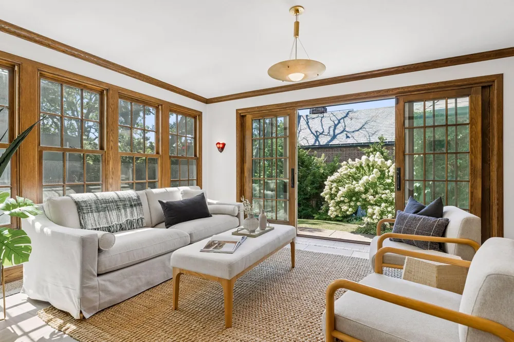 1930 Knox Avenue S Minneapolis, MN 55403