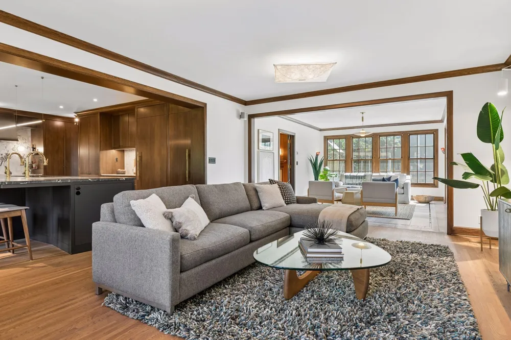 1930 Knox Avenue S Minneapolis, MN 55403
