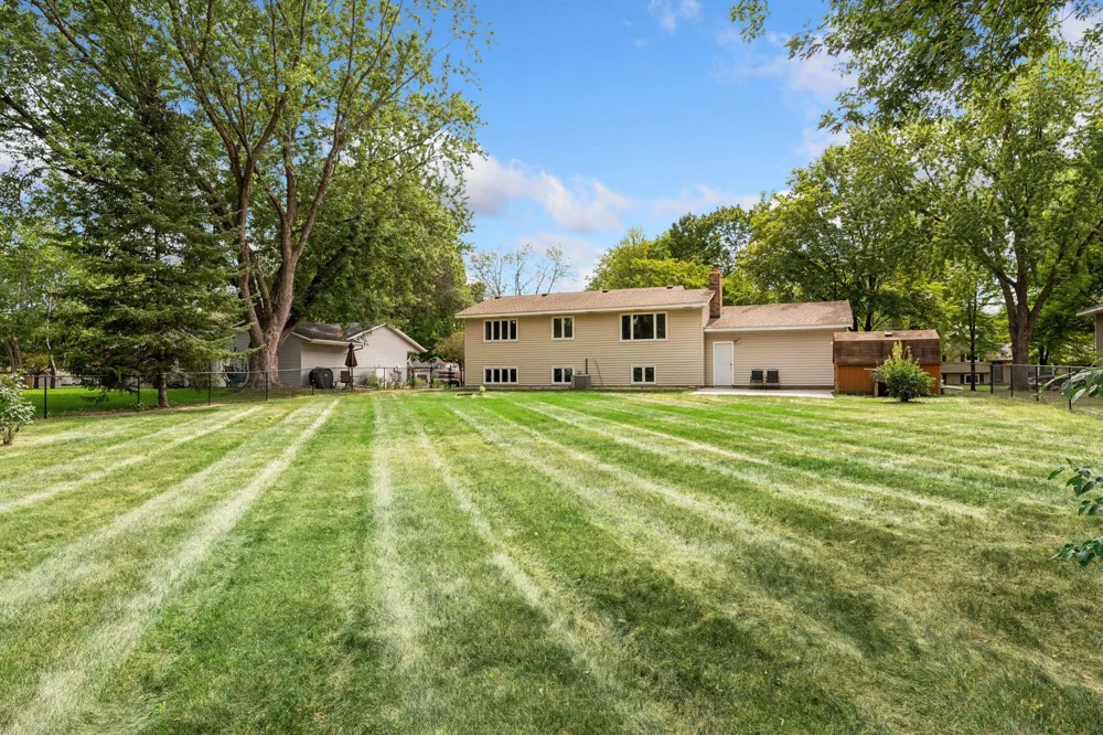 10650 105th Avenue Maple Grove, MN 55369