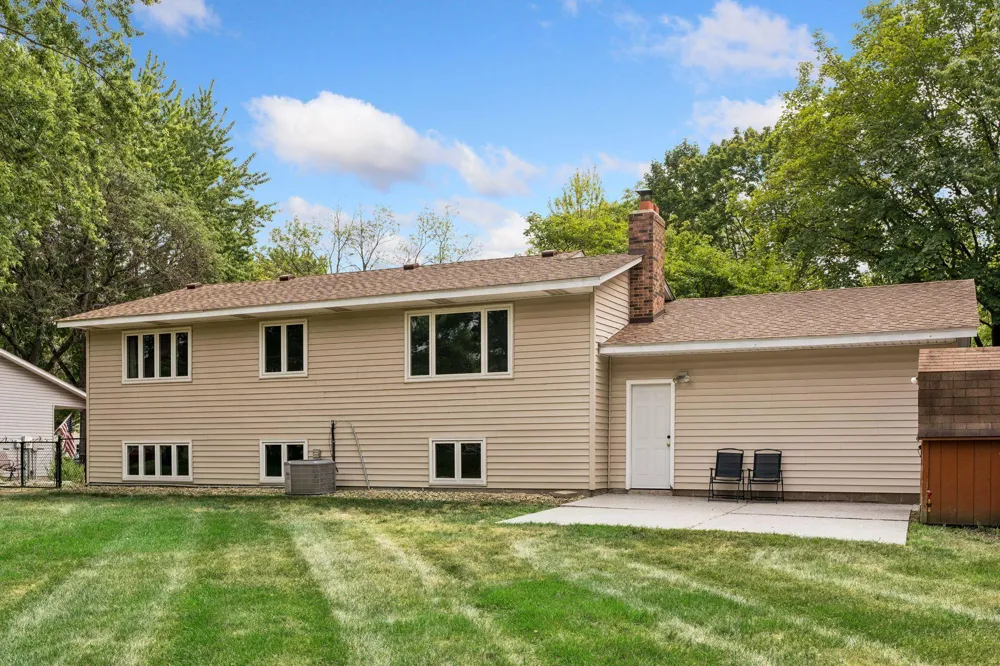 10650 105th Avenue Maple Grove, MN 55369