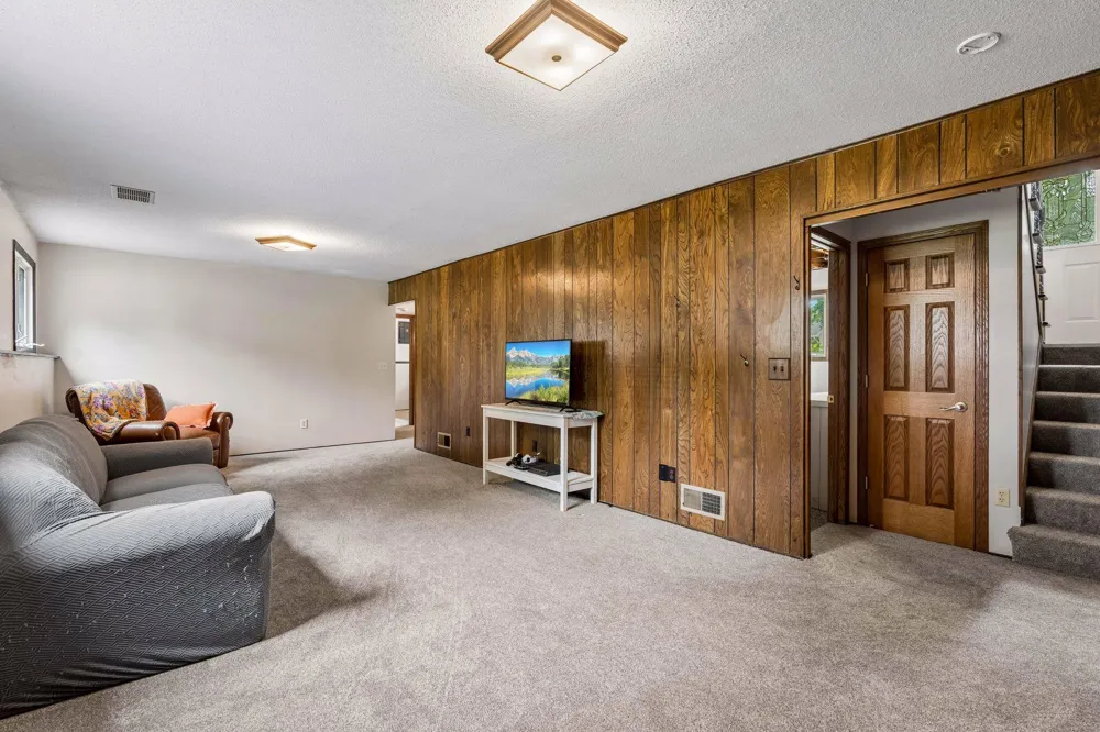 10650 105th Avenue Maple Grove, MN 55369