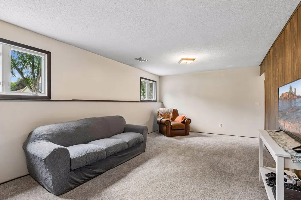 10650 105th Avenue Maple Grove, MN 55369