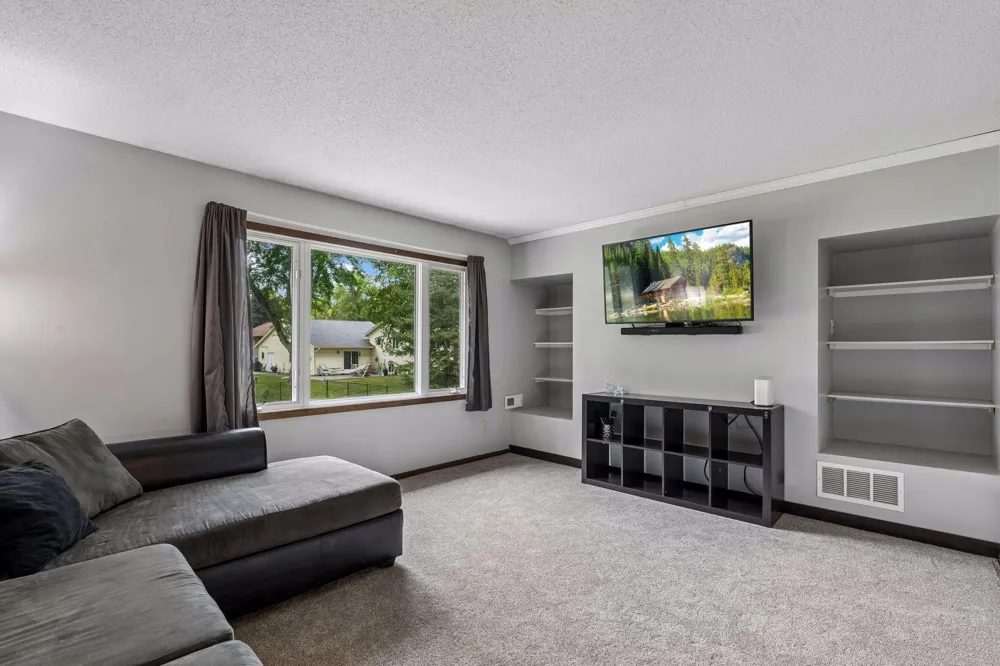 10650 105th Avenue Maple Grove, MN 55369