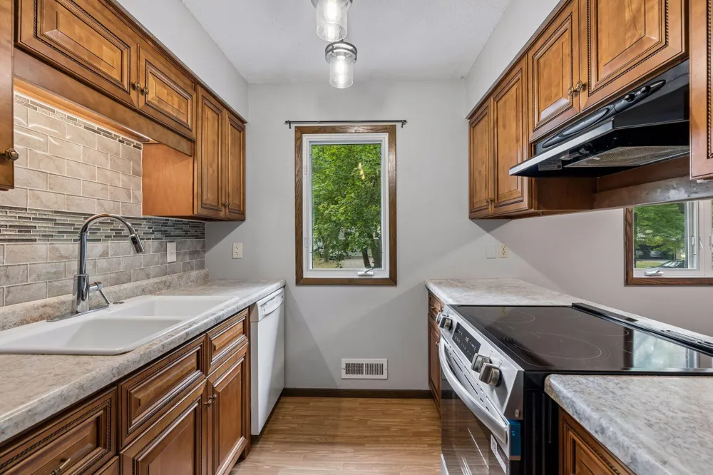 10650 105th Avenue Maple Grove, MN 55369