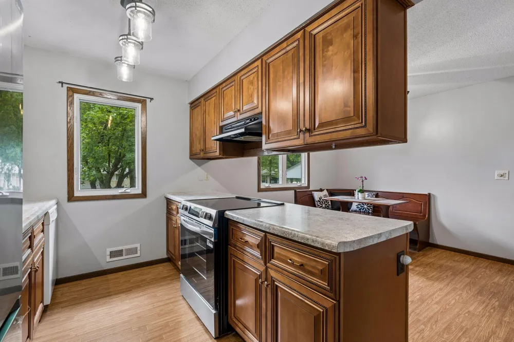 10650 105th Avenue Maple Grove, MN 55369