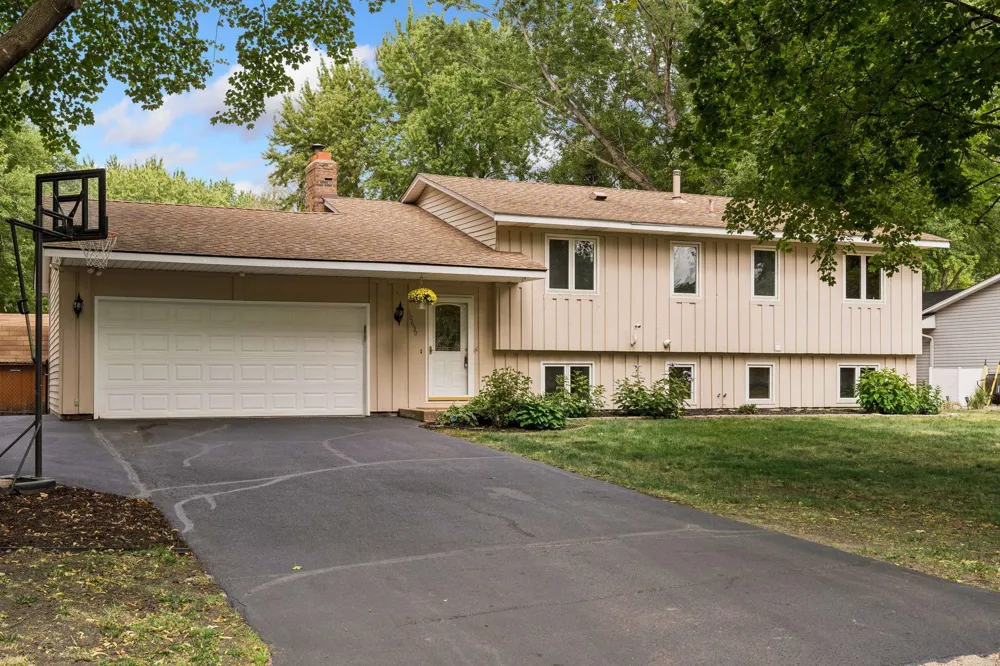 10650 105th Avenue Maple Grove, MN 55369